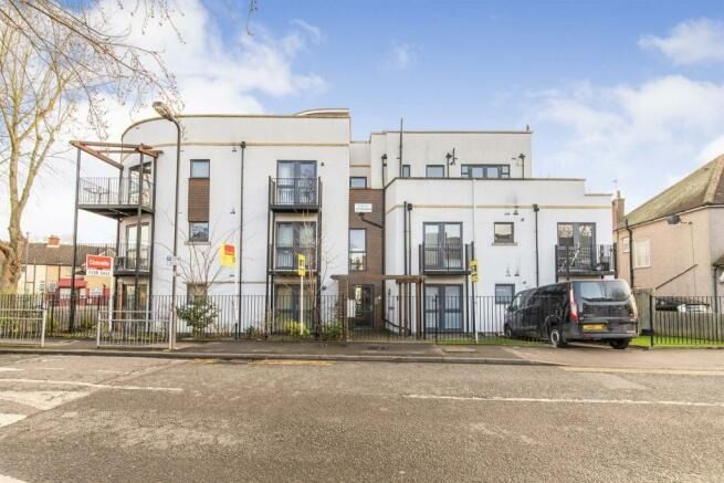 Property photo 1 of 7 3804410