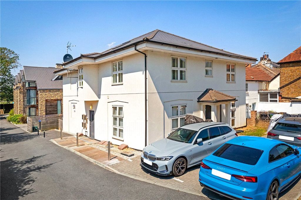 Property photo 1 of 16 Picture No. 14