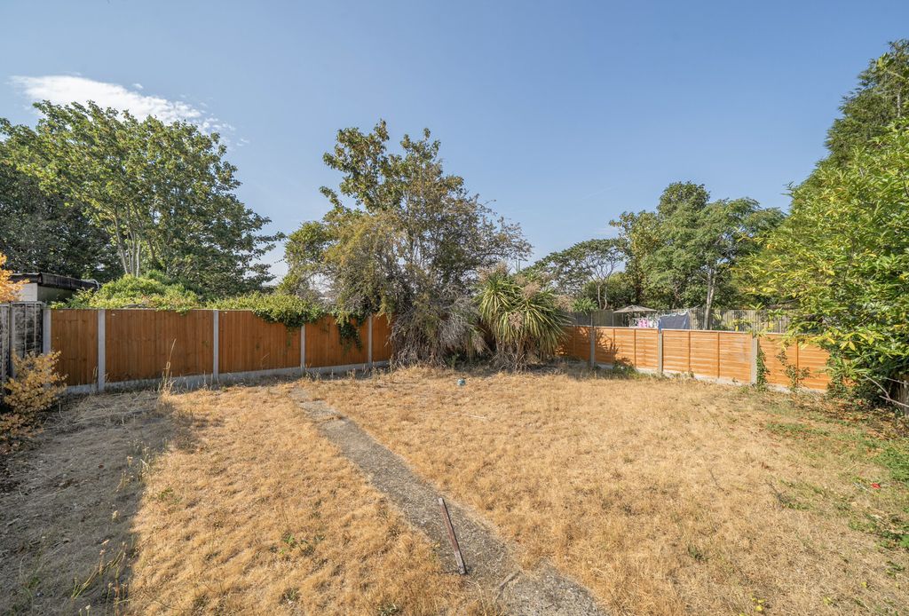 Property photo 2 of 20 1500734-5-6A70B2A...
