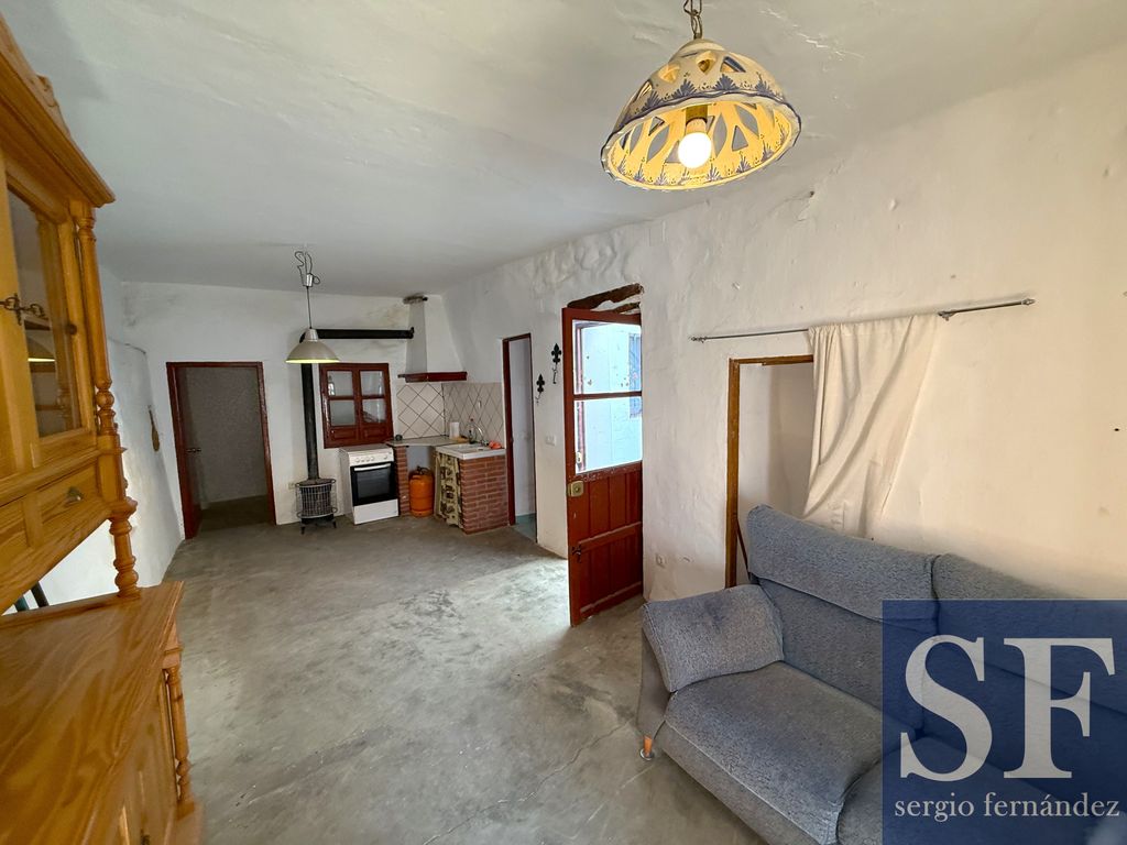 Property photo 3 of 20