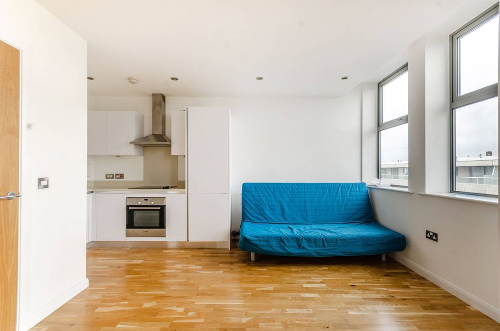 Property photo 1 of 5