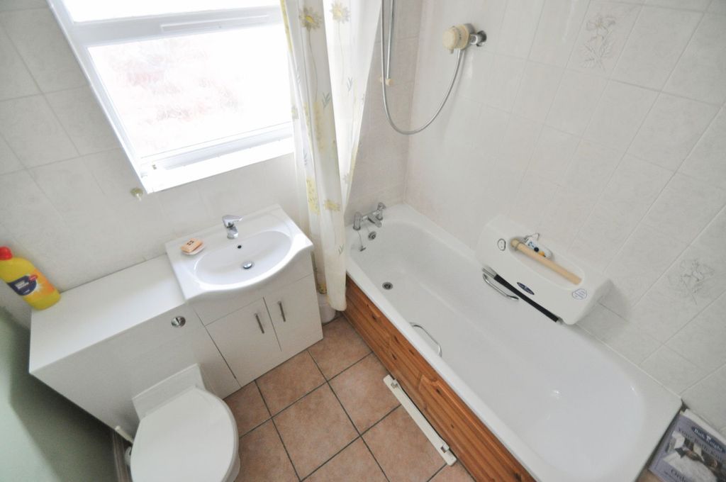 Property photo 3 of 45