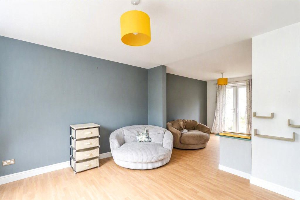 Property photo 2 of 16 Picture No. 99