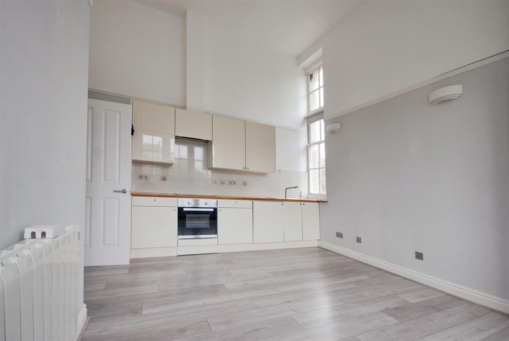 Property photo 3 of 11 83184537-Dsc_0046-Dsc_0048.Jpg