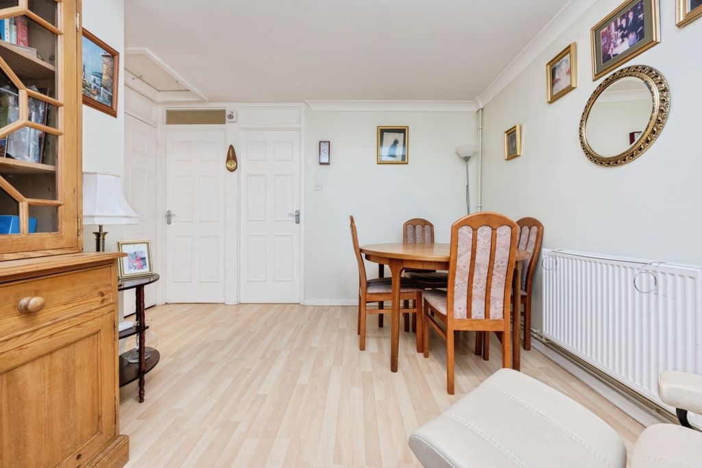 Property photo 3 of 20 Pbox-Img.Jpg