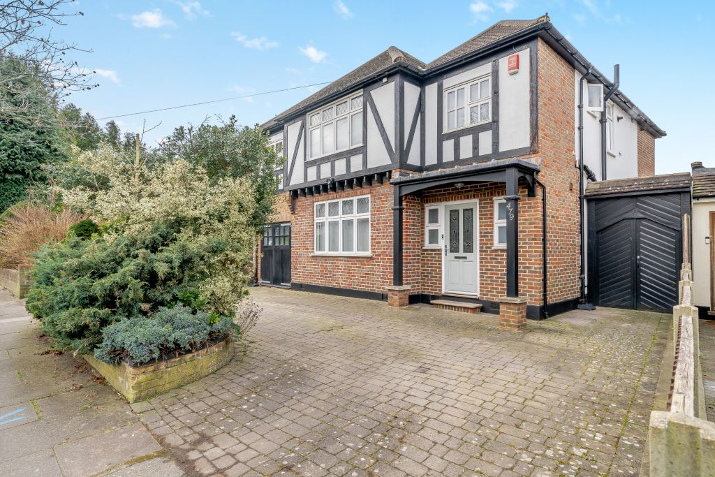 Property photo 1 of 11