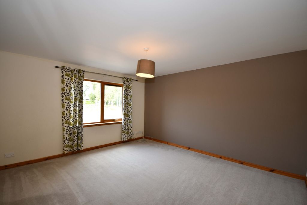 Property photo 2 of 11 Photo
