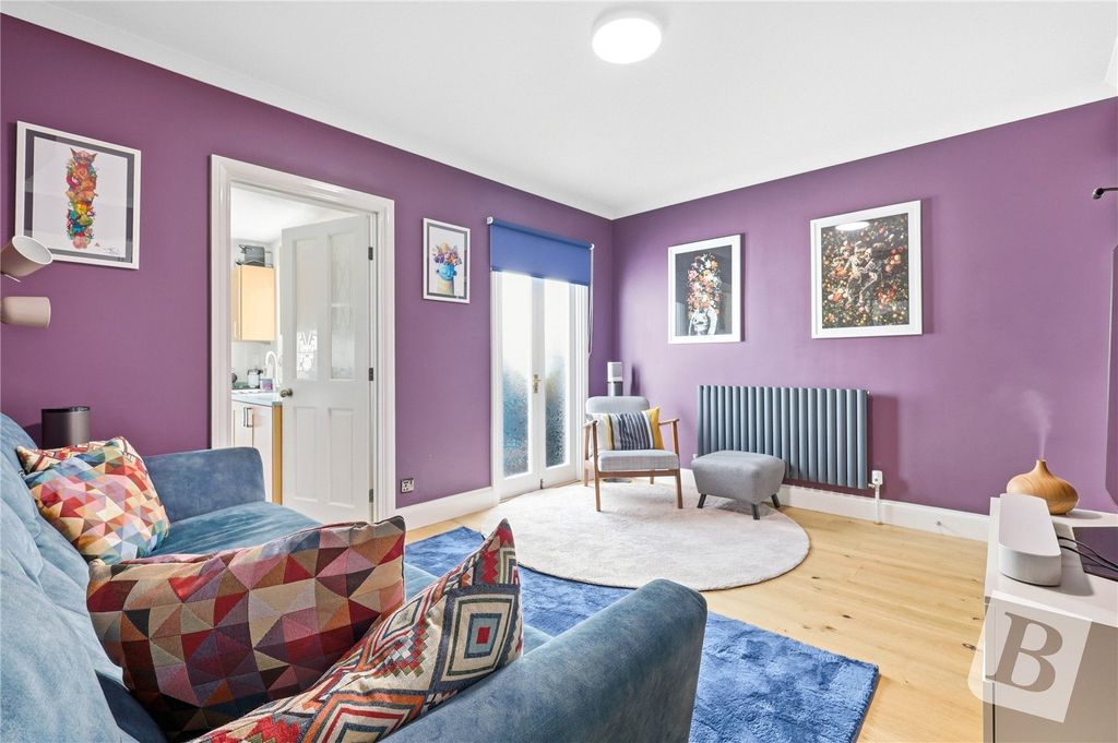 Property photo 3 of 16 Dining Room