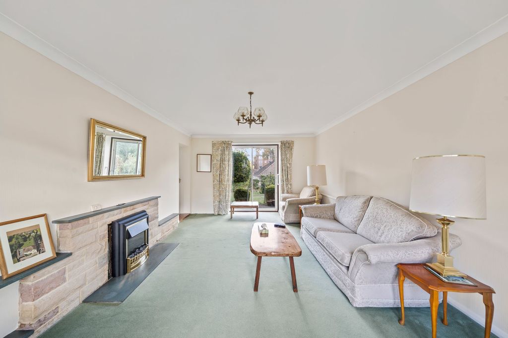 Property photo 2 of 19