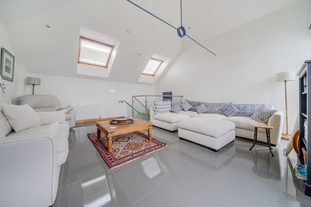 Additional image 4 of 2 bed penthouse for saleCumberland Road, Bristol BS1