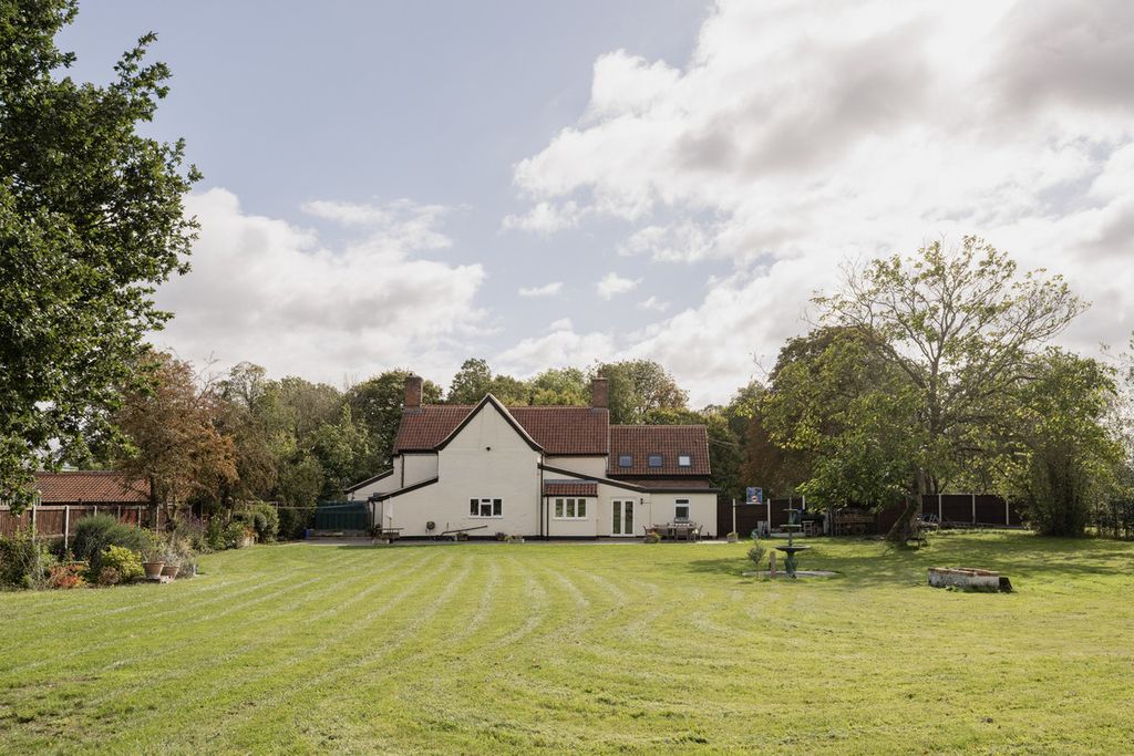 Property photo 3 of 30