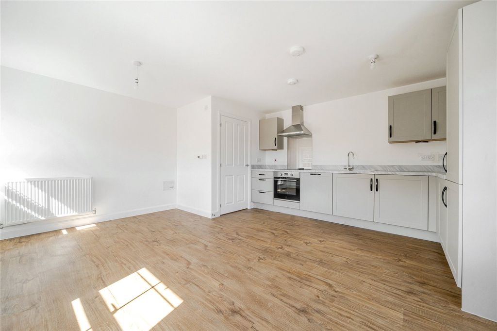 Property photo 3 of 21 Picture No. 04