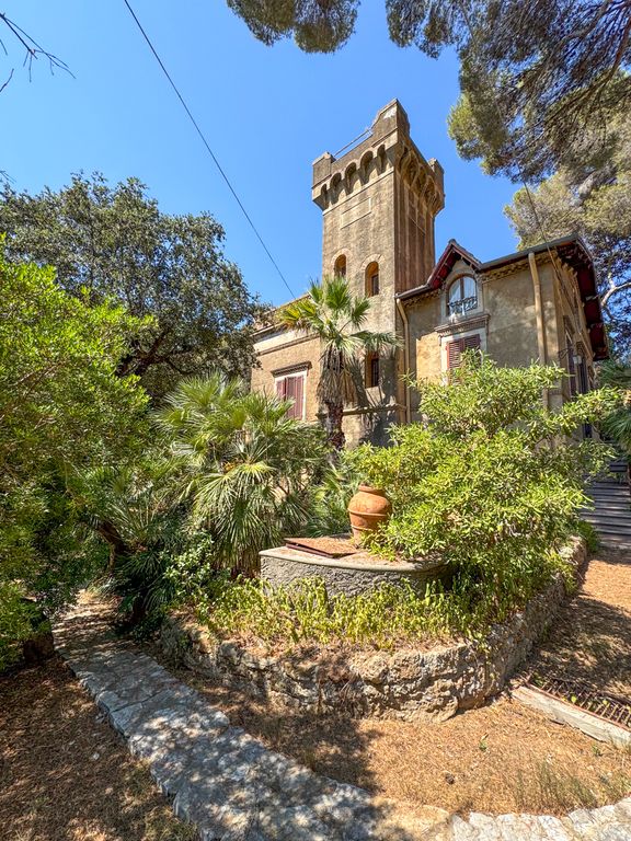 Property photo 1 of 27
