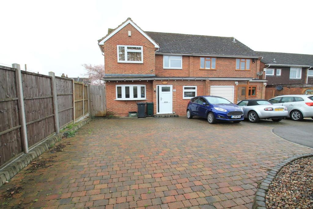 Property photo 1 of 10 Front View