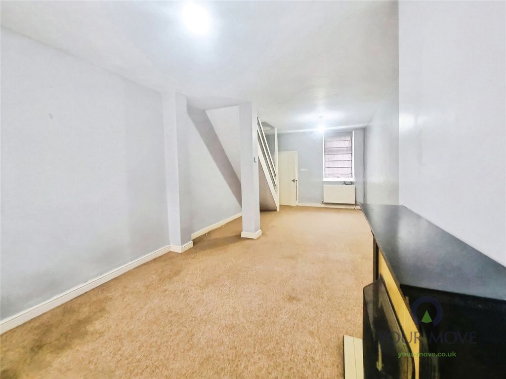 Property photo 3 of 7 Lounge / Diner
