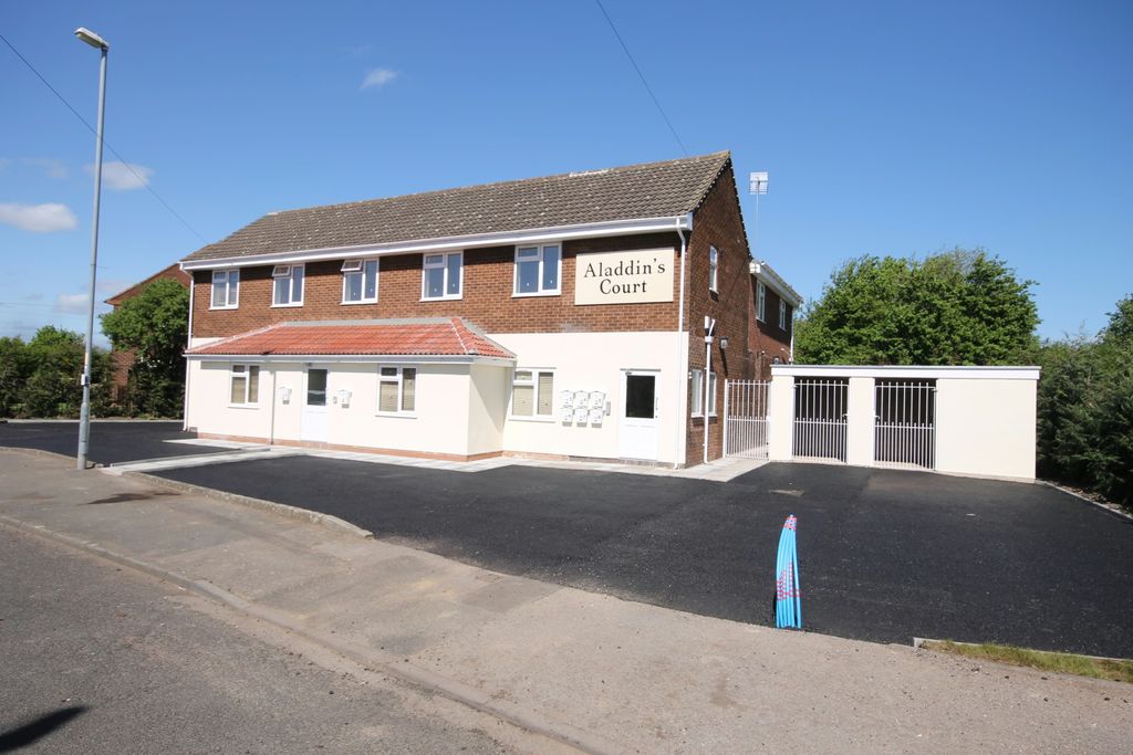 Property photo 1 of 1