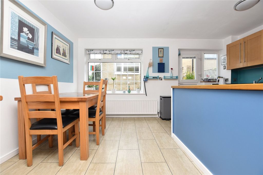 Property photo 3 of 25 Picture No. 14