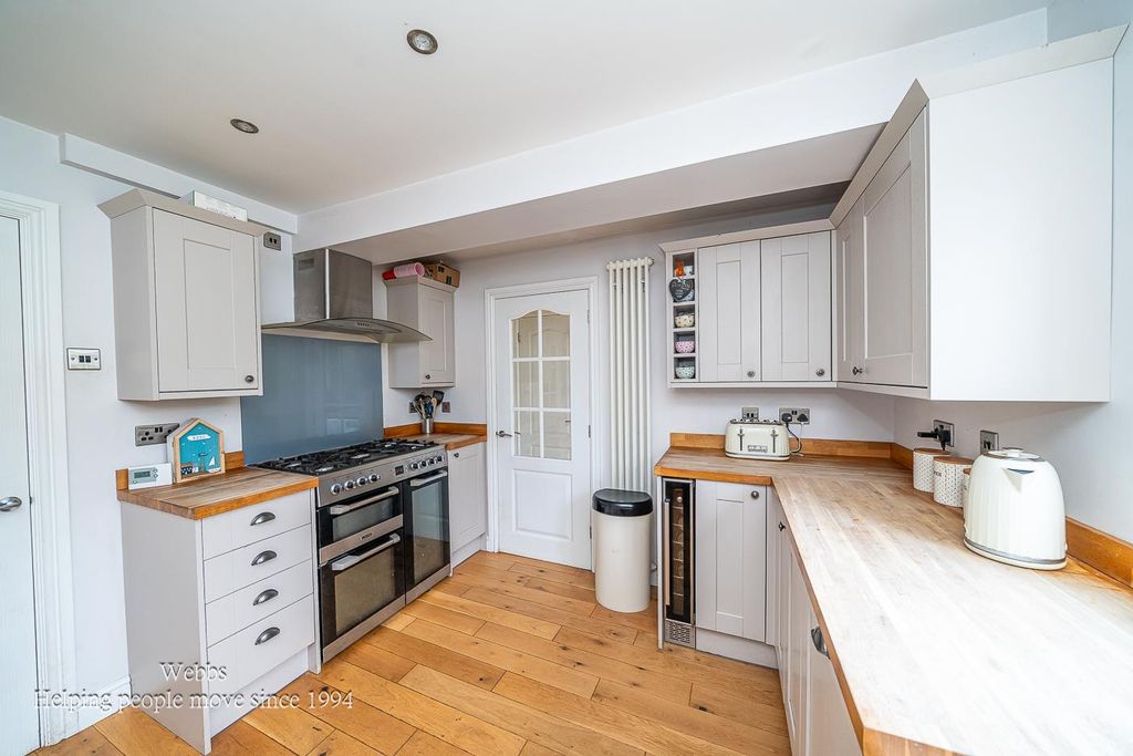 Property photo 2 of 32 Webbs-6.Jpg