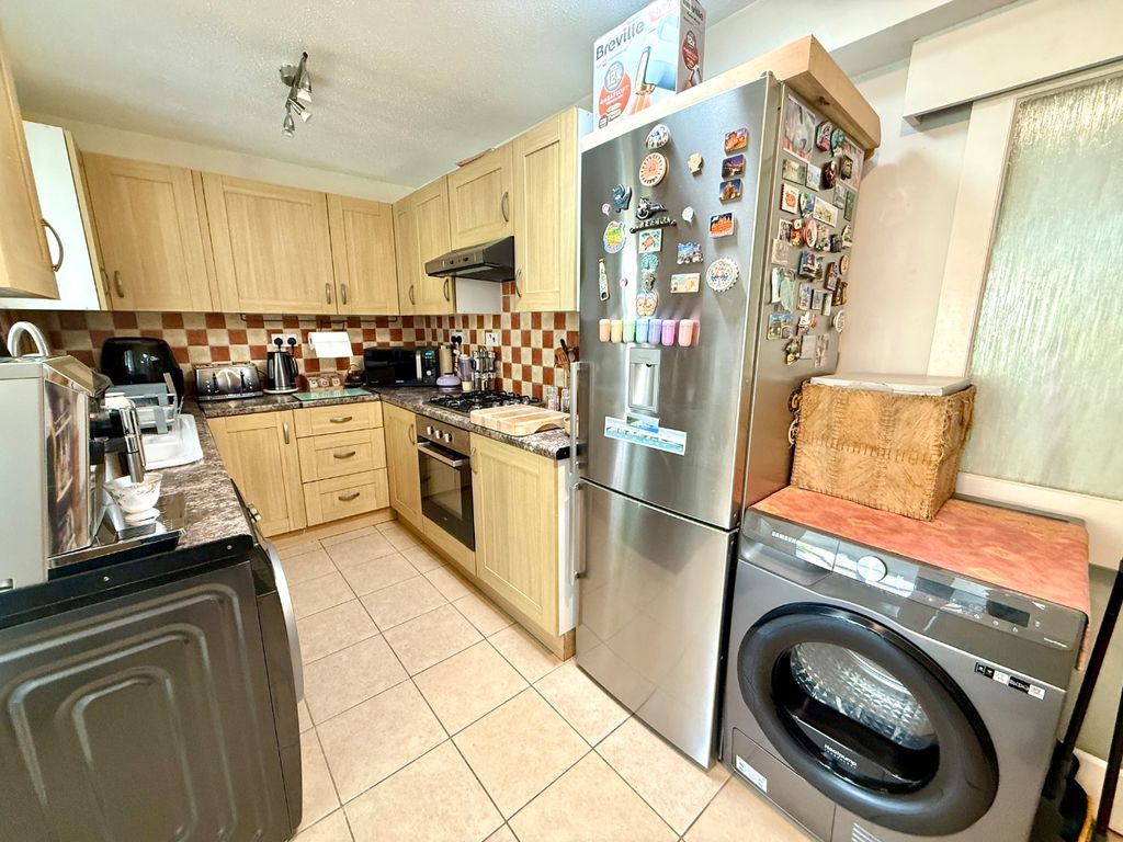 Property photo 3 of 32 5266106