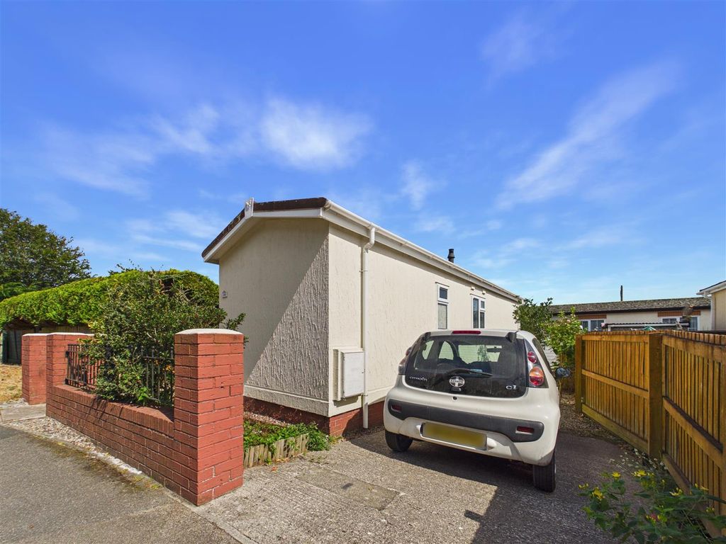 Property photo 1 of 13 Cam03812G0-Pr0137-Still009.Jpg