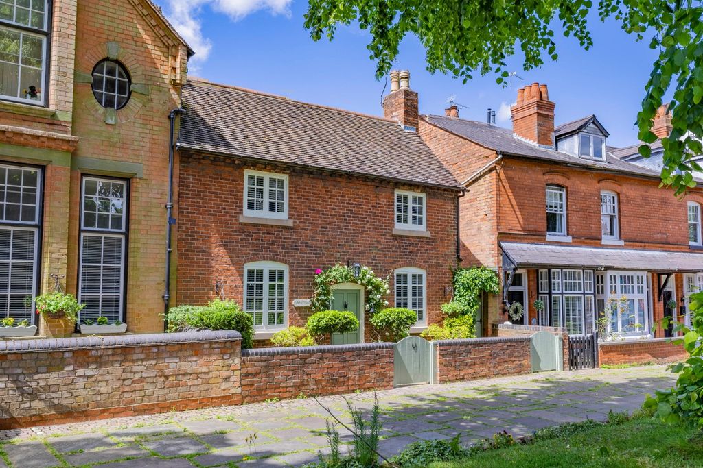 Property photo 1 of 55 5180131