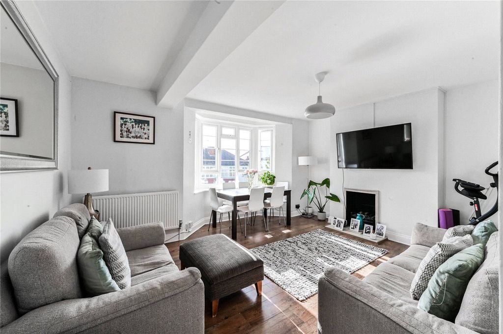 Property photo 1 of 17 Picture No. 02