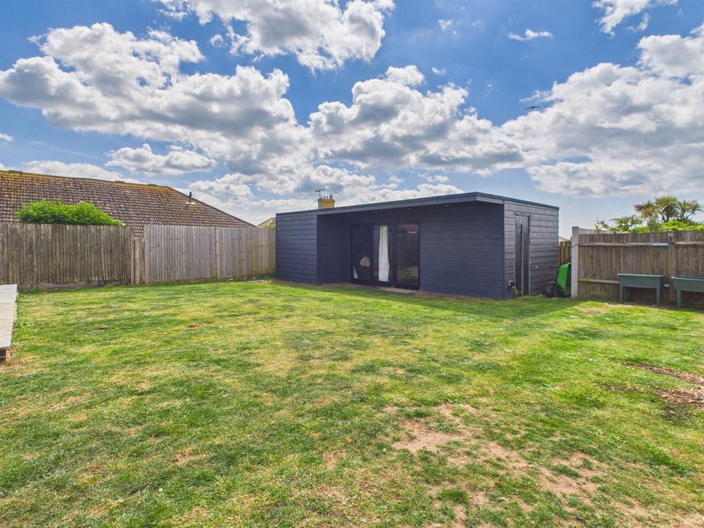 Additional image 10 of 4 bed property for saleYork Road, Peacehaven BN10