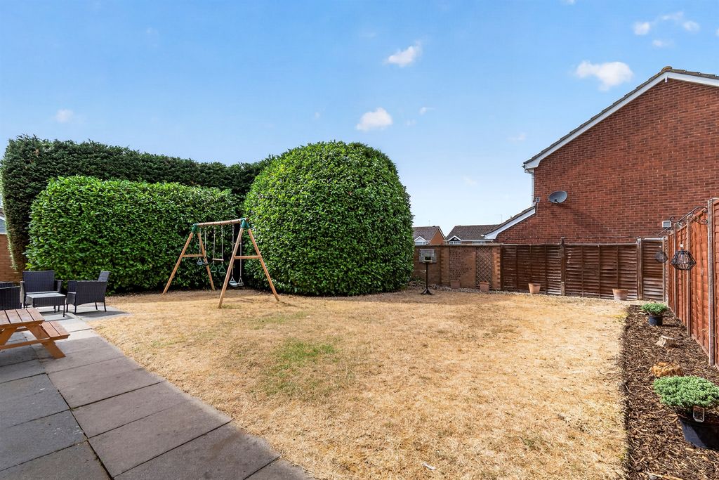 Property photo 3 of 18