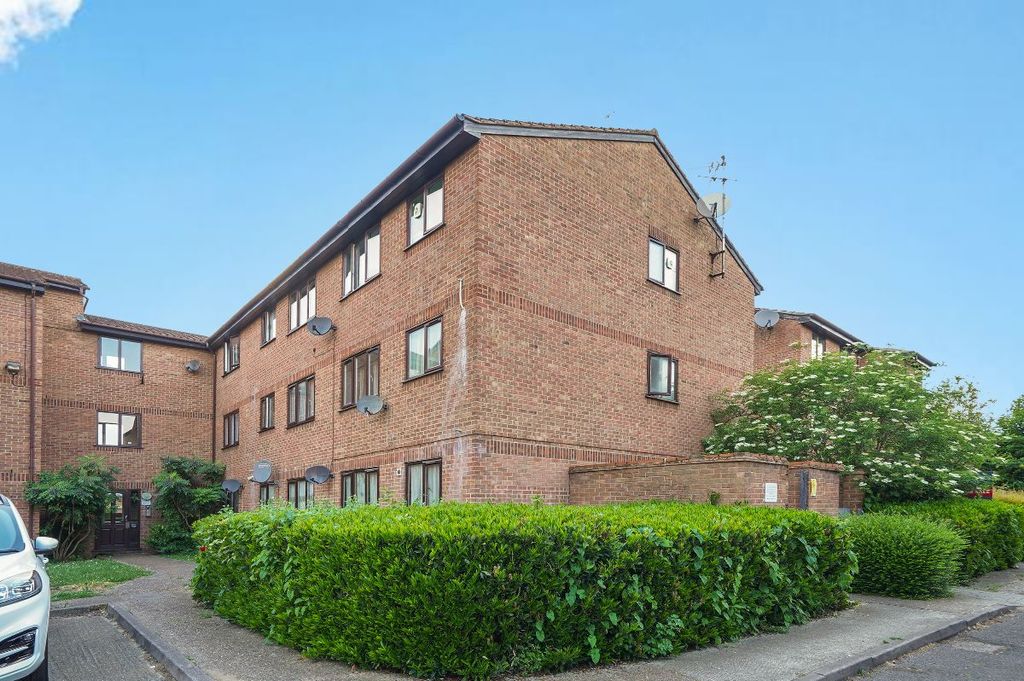 Property photo 2 of 11