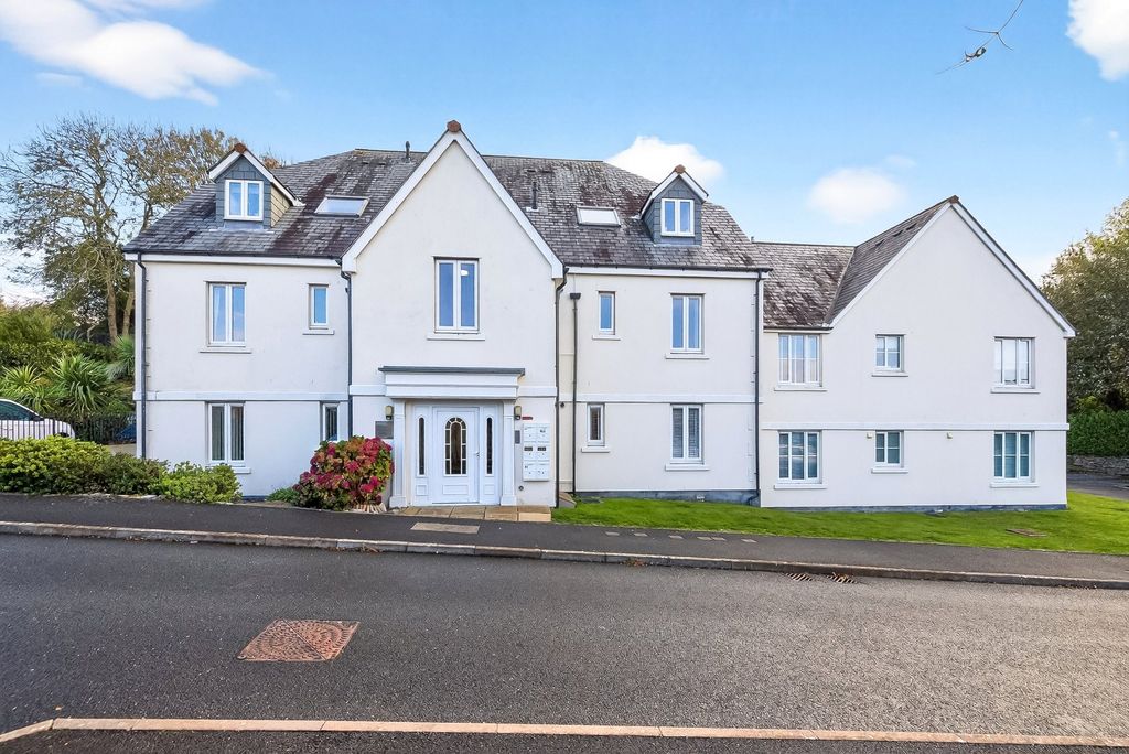 Property photo 1 of 20 Picture No. 05