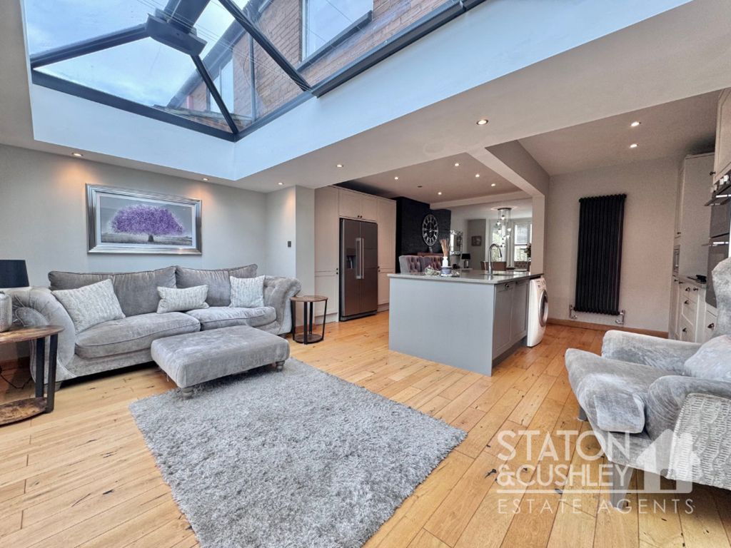 Property photo 3 of 26