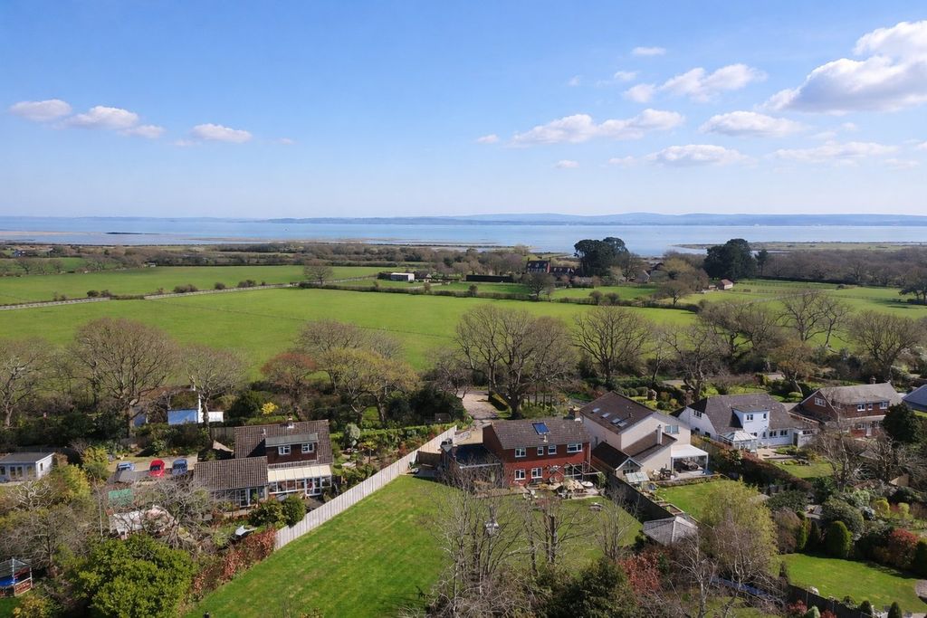 Property photo 2 of 22