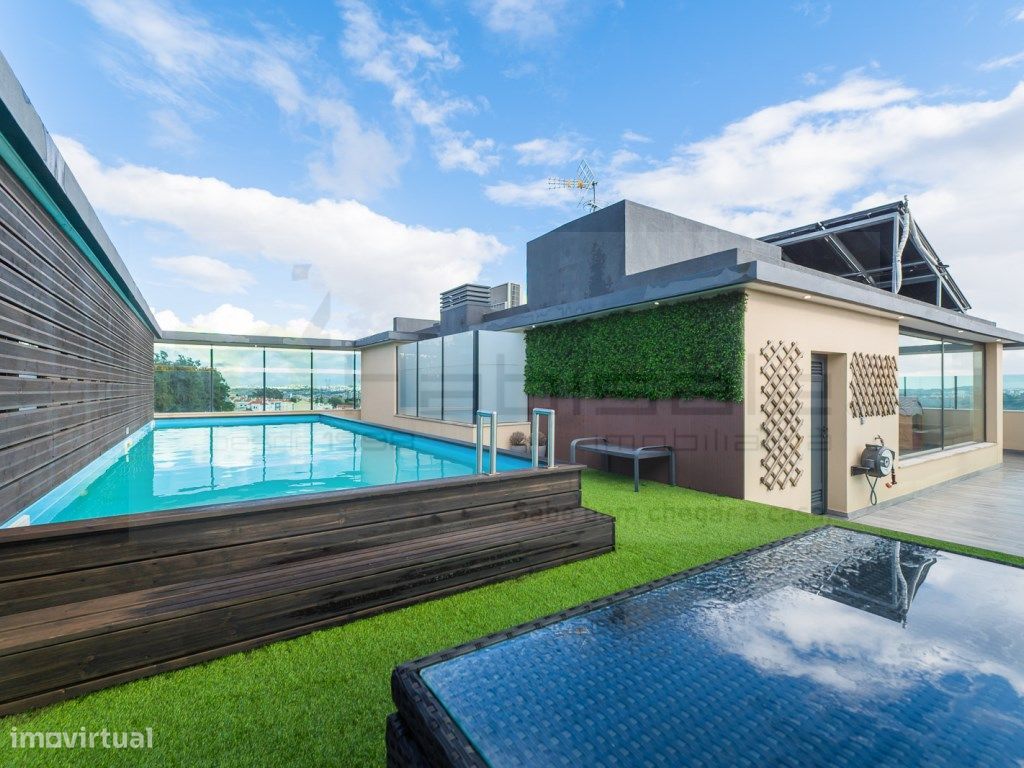 Property photo 1 of 59