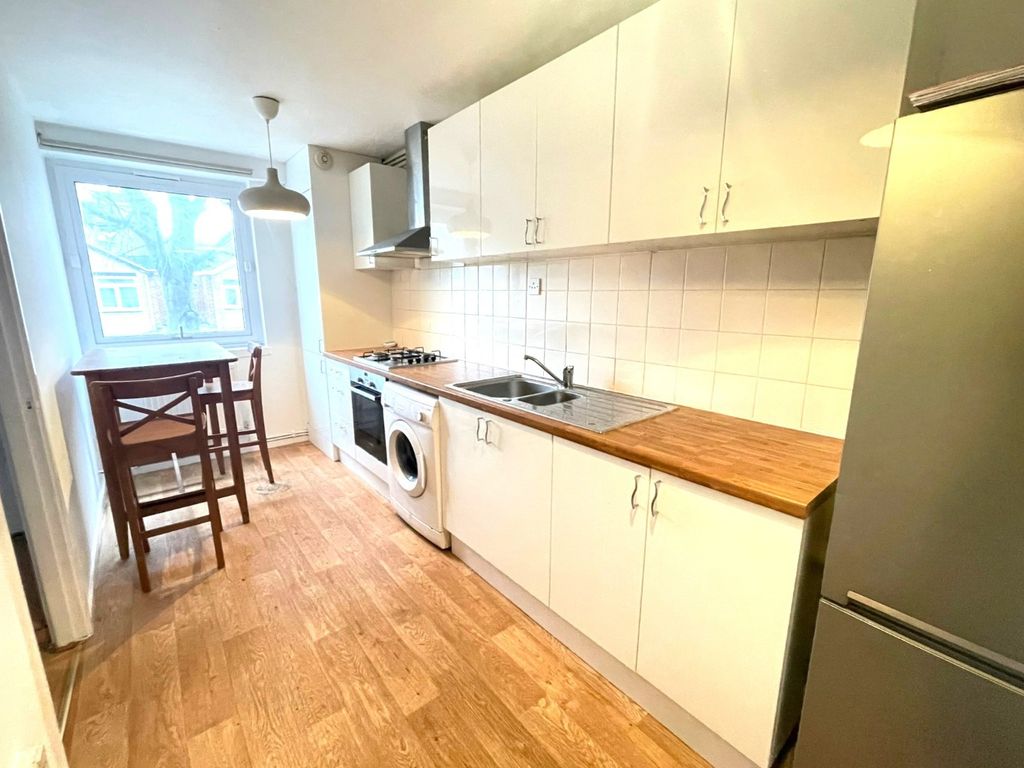 Property photo 2 of 9 1814003