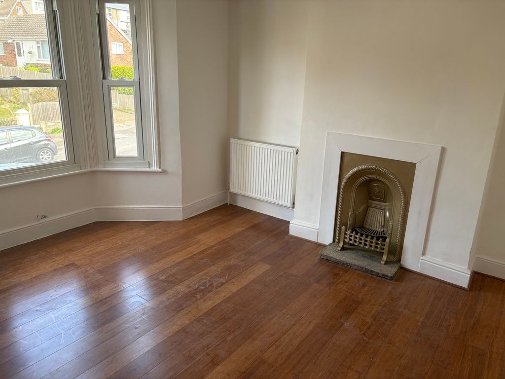 Property photo 2 of 5