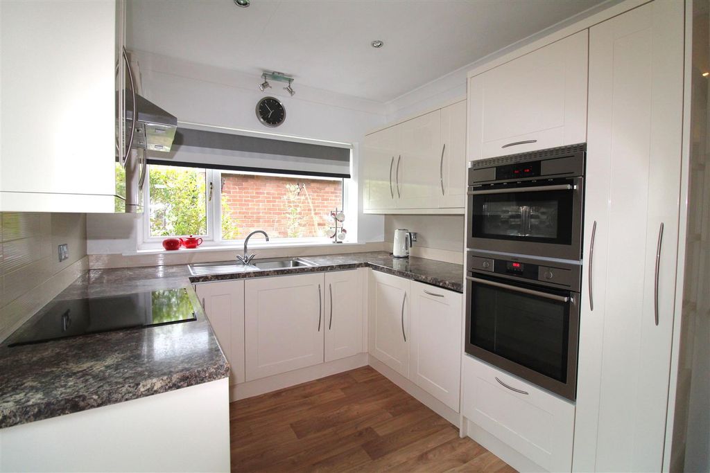 Property photo 3 of 15 Img_4474.Jpg