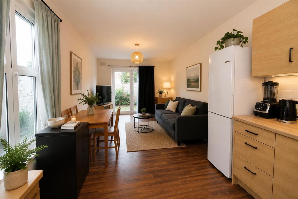 Property photo 1 of 11 A7d1c05c-B7d3-4F11-93E3-d7Abc6B370B3.Png