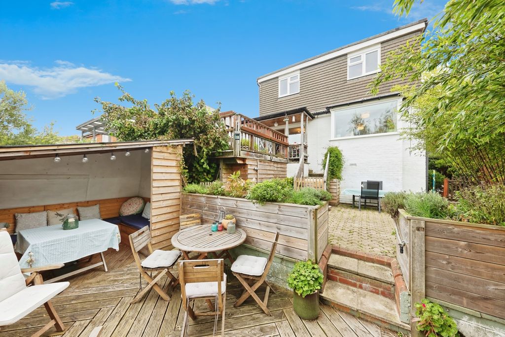 Property photo 1 of 17 Photo