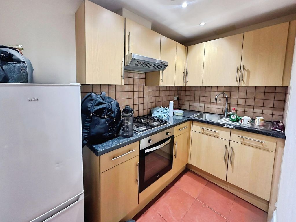 Property photo 1 of 5