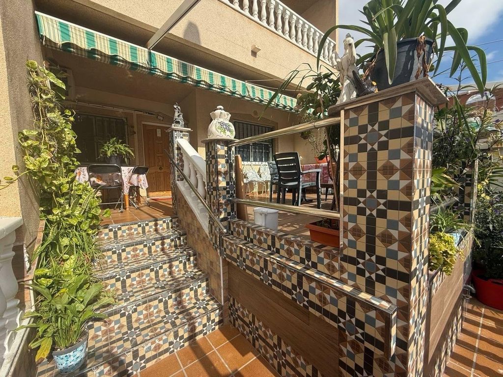 Property photo 2 of 30