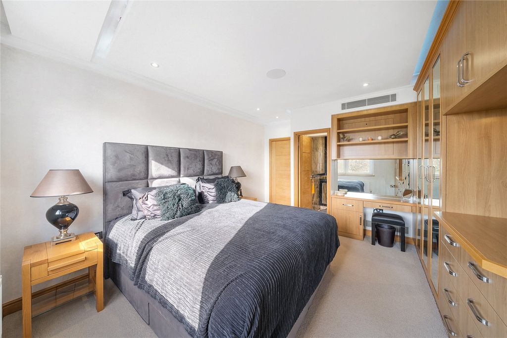 Property photo 3 of 10 Picture No. 28