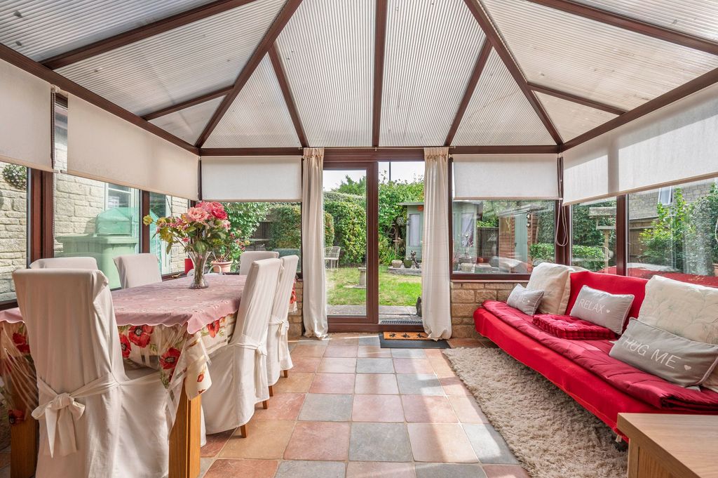 Property photo 2 of 23 Conservatory