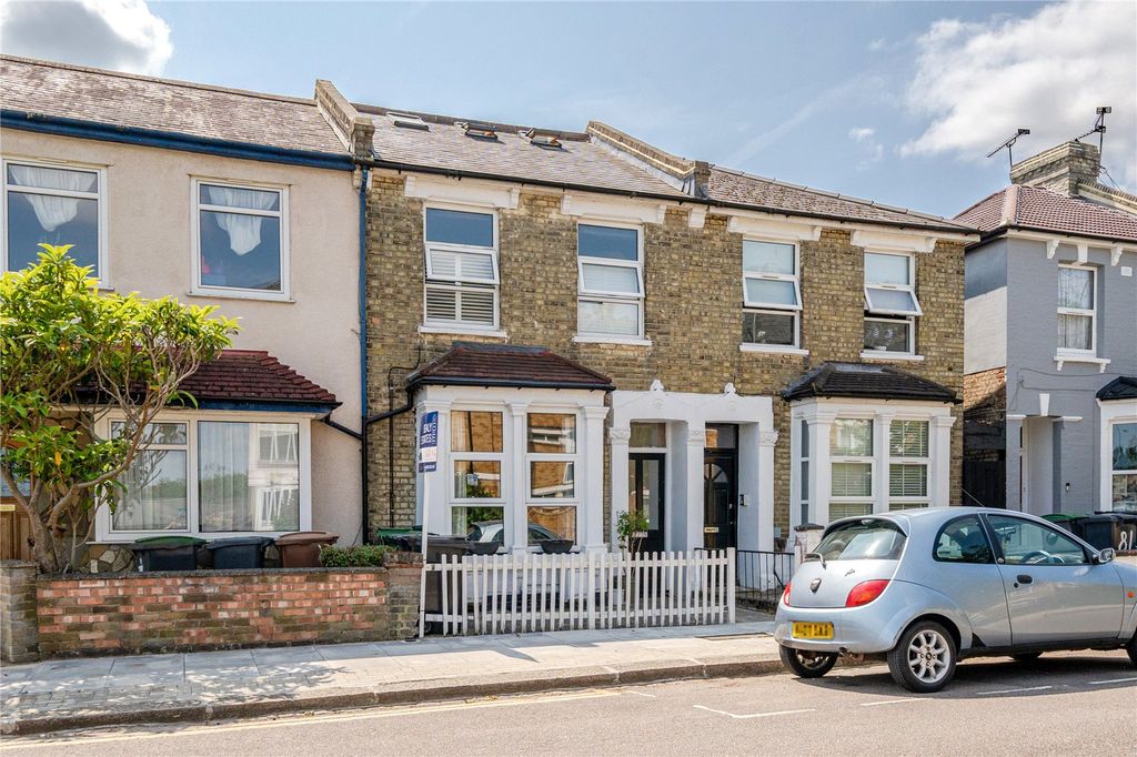 Property photo 3 of 17 Picture No. 22