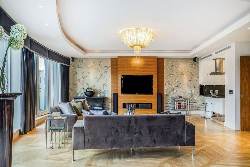 Property photo 3 of 26 Picture No. 03