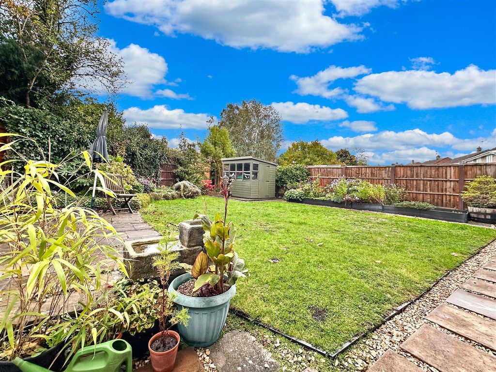 Property photo 3 of 21 Rear Garden 017