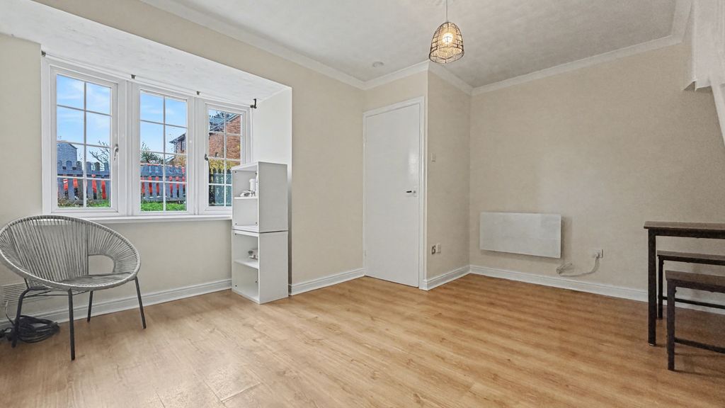 Property photo 2 of 11 Img_0048 2.Jpeg