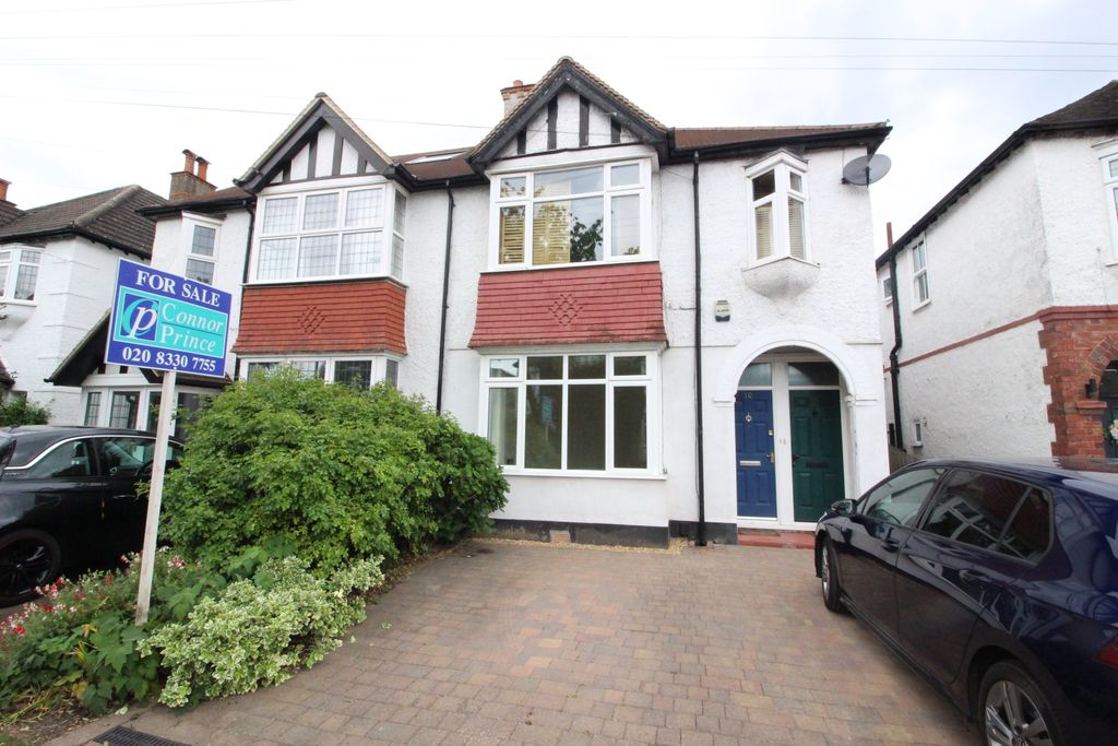 Property photo 1 of 8