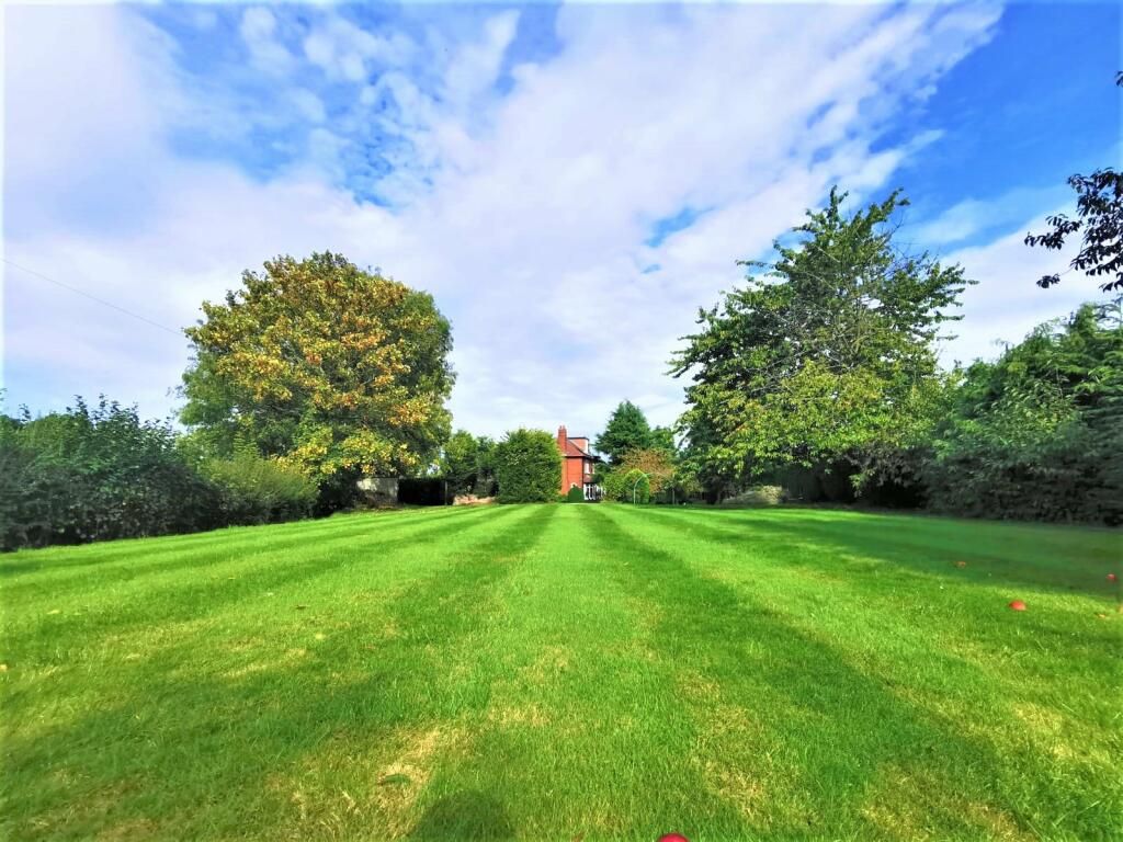 Property photo 2 of 25