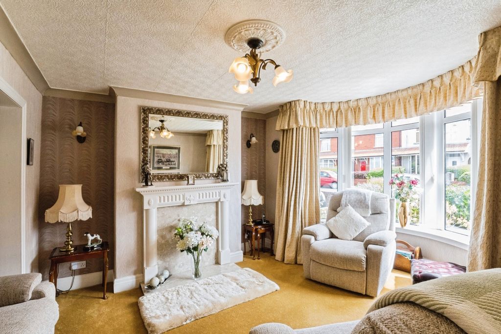 Property photo 3 of 26 Pbox-Img.Jpg