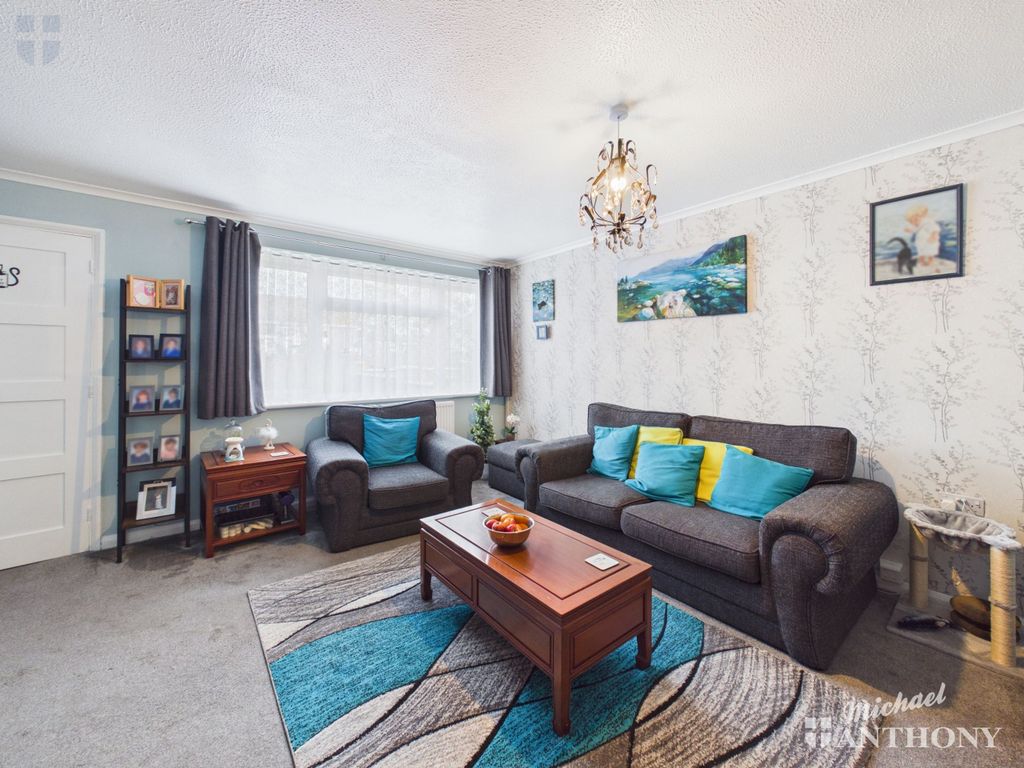 Property photo 2 of 17 Cam03852G0-Pr0628-Still012